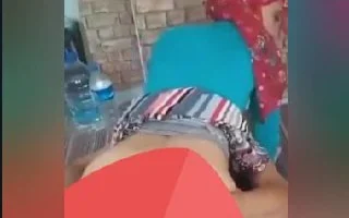 Türbanlı milfi çatır çatır sikiyor