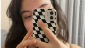 Üniversiteli Berfin Azıyor