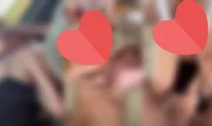 Birinin taşşak g*t arasını dillerken biri şakır şakır amdan geçirdiği üniversiteli Türk kızı