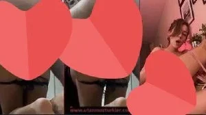 Doggy’de kırmış beli vermiş amcığı rahatça, eleman dayanamayıp içine boşalıyor ve yarrağı çıkarırken, ”ya peçeteğğğğ”’ diye kız sesleniyor