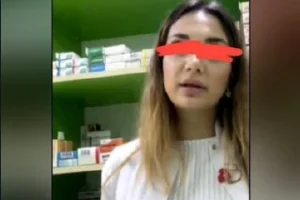 Eczacı hatunu azar uygulamasında soyuyorlar