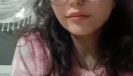 Genç güzel kızdan videolar
