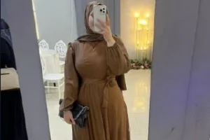 Güzel tombul türbanlı kızın arşivi