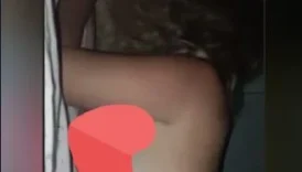 İsmi Aylin, Dul,  Erken evlenip boşanmış