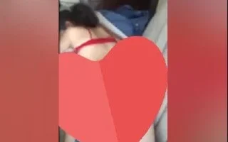 Kız Sikişmek İstemiyor Ama Herif Uzun Uğraşlar Sonucu Kızı Kandırıp Sikiyor