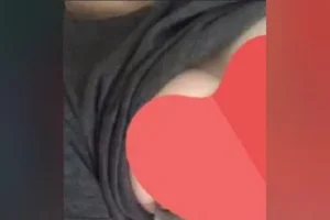 Kız yayın açmış yokmu beni sikecek diyor fena azmış 8 dk