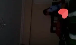 Muratın Kardeşleri Salonda Oynarken Sevgilisi Büşrayı Odasında Sikiyor