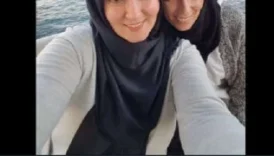 Türbanlı Sevenler İçin Dostlar 25 dk