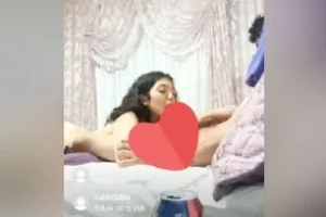 Yani altında hre ne kadar çok güzel olmasa da vücudu fena olamayan ve çıtır bir hatun var